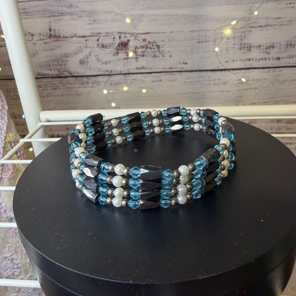 Magnetic Multi-Strand Bracelet with Teal and Black Beads - Picture 4 of 5